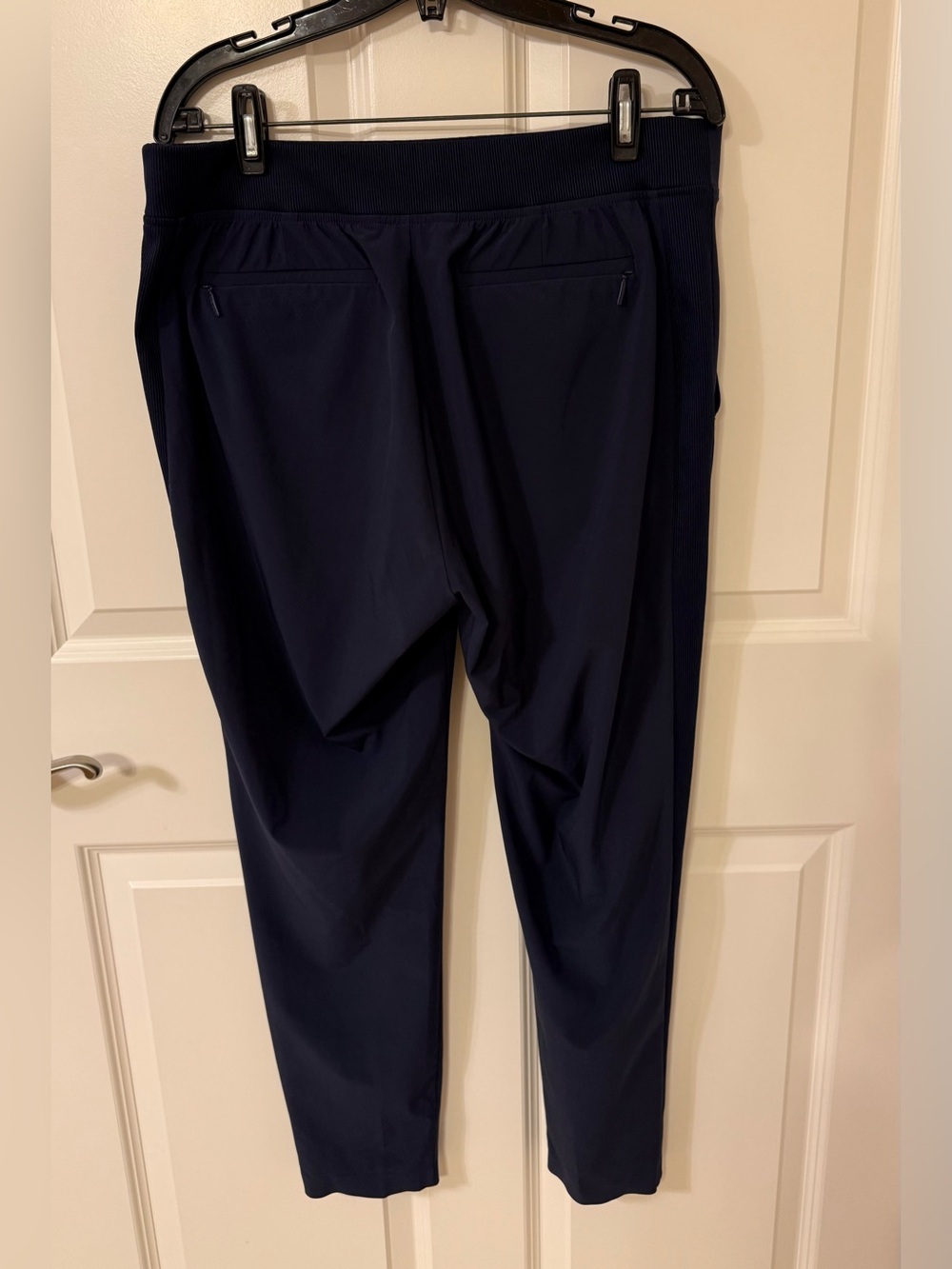 Athleta Brooklyn Ankle Pants Women's 12 Black Stretch Pockets EUC Side Panel - Picture 2 of 11